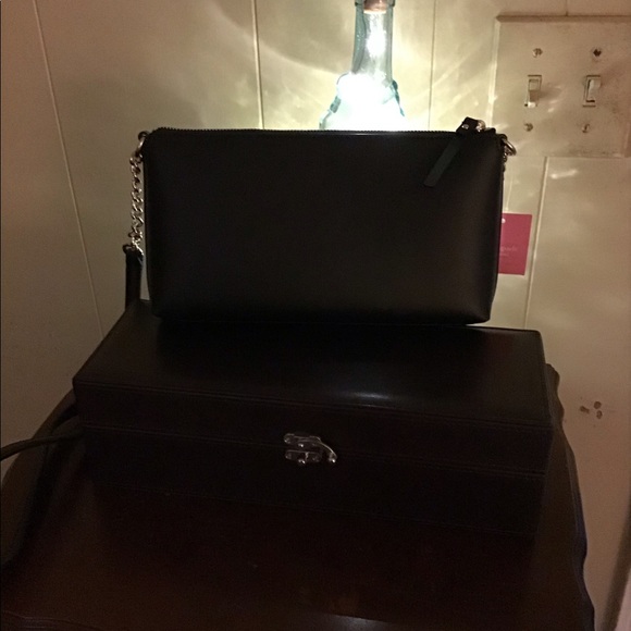 Kate Spade Cross Body - Picture 6 of 8